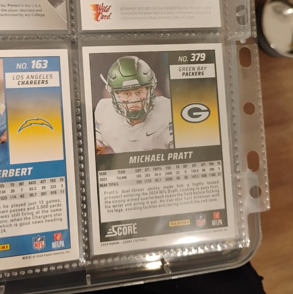 NFL Quarterback 9 Card Pack Assorted Mint Cards - Picture 7 of 16